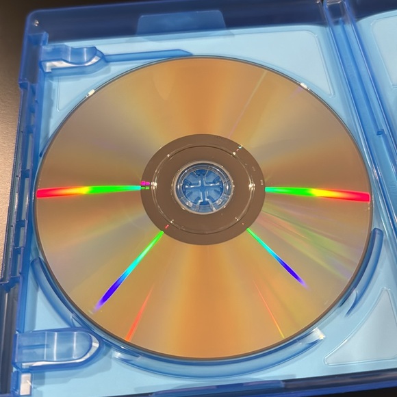 Puss In Boots - Blu-ray & DVD Combo Set - Picture 4 of 5